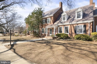 3592 S Stafford St, Arlington, VA 22206
