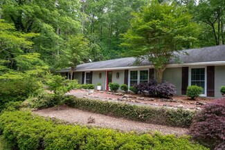 104 Camellia Dr, Wetumpka, AL 36092