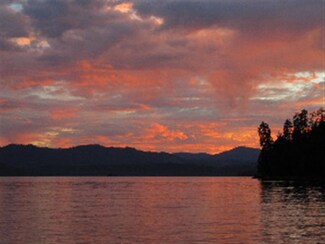 148 S Rosalia Bay Rd, Coolin, ID 83821