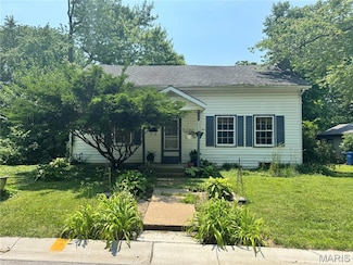 1290 Saint Louis St, Florissant, MO 63031