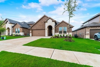 937 Royal Ln, Celina, TX 75009