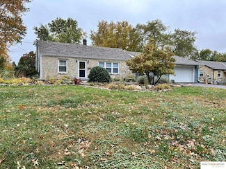 4325 Grover St, Omaha, NE 68105