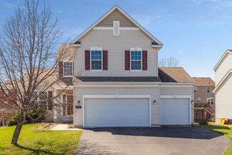 1812 Fescue Cir, Shakopee, MN 55379