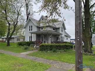 109 E Catherine St, West Unity, OH 43570