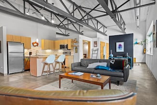 111 E Franklin Ave Unit 211, Minneapolis, MN 55404
