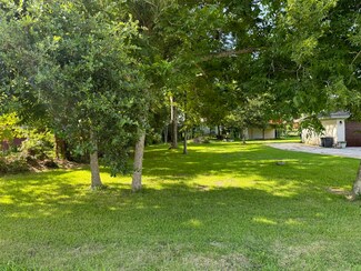 11934 22nd St, Santa Fe, TX 77510