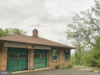 7880 Chambers Hill Rd, Harrisburg, PA 17111