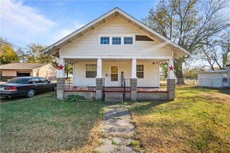 211 W 5th St, Mound Valley, KS 67354