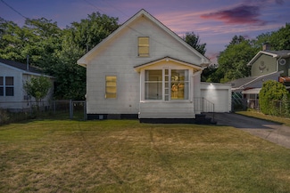 2223 Hughes Ave, Norton Shores, MI 49441
