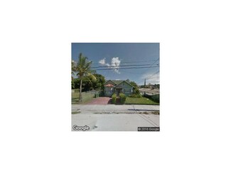726 NW 3rd St, Miami, FL 33128