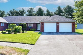 7005 S Stratton Ct, Columbus, IN 47203