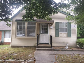19B Spring St, Whiting, NJ 08759