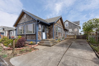 714 NW 2nd Ct, Newport, OR 97365