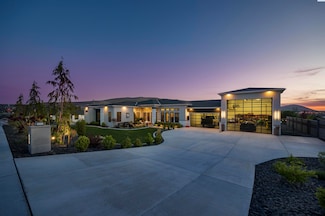 975 Rieve Ct, Richland, WA 99352
