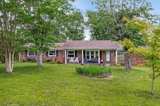 509 1st Ave N, Baxter, TN 38544