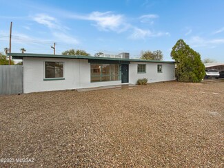817 S Loyola Ave, Tucson, AZ 85710