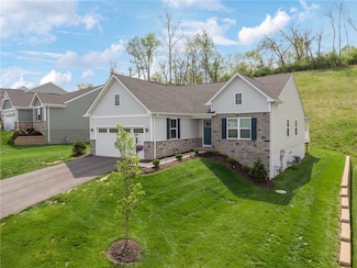 406 Spruce Ln, Houston, PA 15342