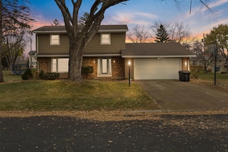 9609 Vincent Ave S, Minneapolis, MN 55431