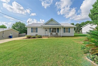 210 Begonia Dr, Taylor, AL 36301