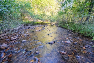 000 Cox Store Rd SW, Floyd, VA 24091