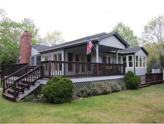 82 Cliff Dr, Assonet, MA 02702