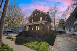 256 E York St, Akron, OH 44310