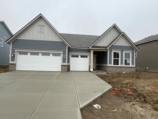 2223 S Copperstone Dr, New Palestine, IN 46163