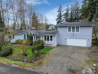 1215 101st St E, Tacoma, WA 98445