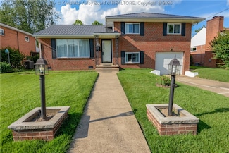 1924 Lincoln Ave, Saint Albans, WV 25177