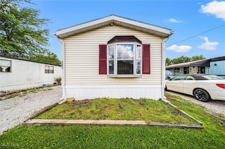 141 Marilyn Dr, Madison, OH 44057