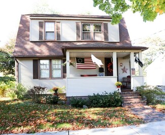 124 Farnsworth St, Chicopee, MA 01013