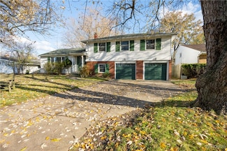 92 Devon Ln, Buffalo, NY 14221