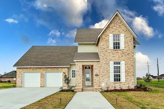 1203 Rosedown Dr, Thibodaux, LA 70301