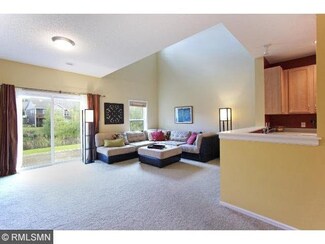 204 204 Alberta Ln, Little Canada, MN 55117