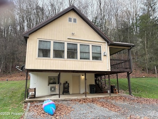 607 Mossville Rd, Benton, PA 17814
