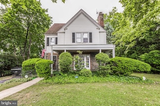 12 Golf Rd, Darby, PA 19023