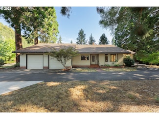 1525 Kendall St, Roseburg, OR 97471