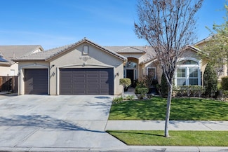 2639 Maine Ave, Clovis, CA 93619