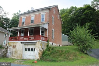 88 Race St, Bechtelsville, PA 19505