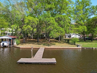 3065 E Lake, Gilmer, TX 75647