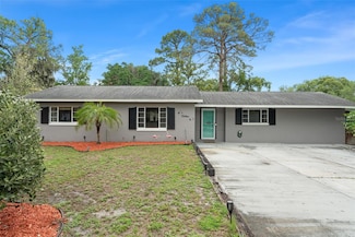 16 Lake Dr, Debary, FL 32713