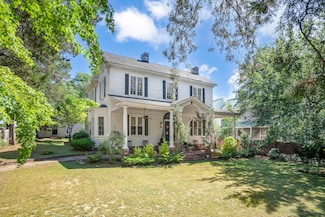 424 Barnwell Ave NW, Aiken, SC 29801
