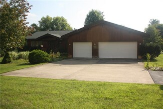 401 Center St, Carmichaels, PA 15320