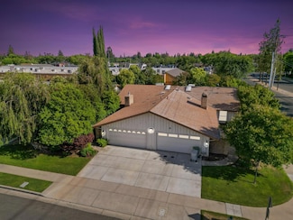 1785 W Calimyrna Ave Unit A, Fresno, CA 93711