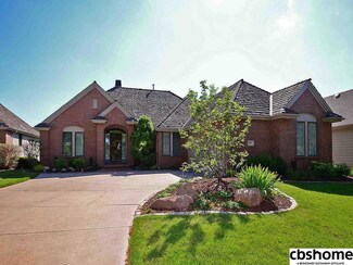 1605 S 189th St, Omaha, NE 68130