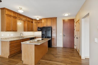 101 Saint Olaf Ave Unit 303, Northfield, MN 55057