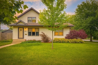 1427 Garst Ave, Boone, IA 50036