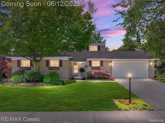 29647 Gaylord Ct, Livonia, MI 48154