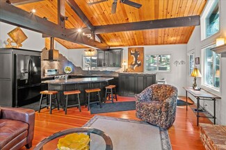 2061 Meadowview Rd, Arnold, CA 95223