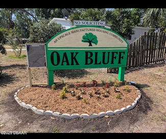 1083 Yaupon St, Daytona Beach, FL 32117